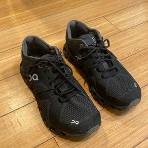 OC running shoe 7 women’s